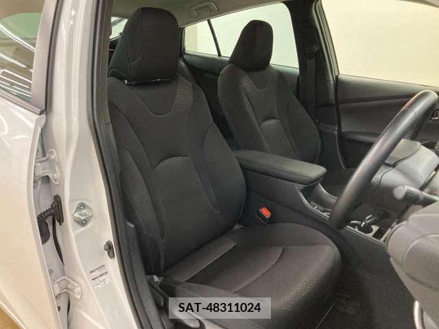Toyota PRIUS 2021-10 374012-13