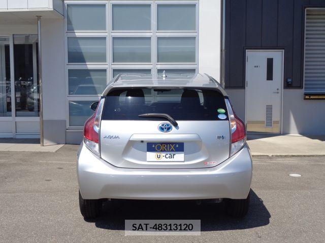 Toyota AQUA 2017-03 292449-23