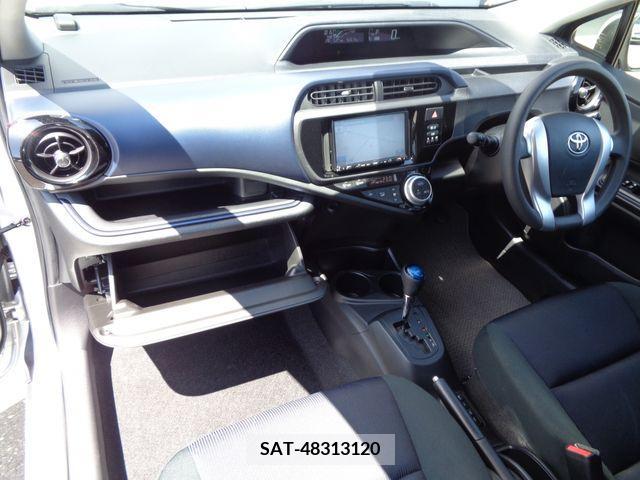 Toyota AQUA 2017-03 292449-25