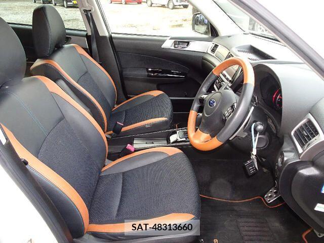Subaru EXIGA CROSSOVER 2017-08 214885-6
