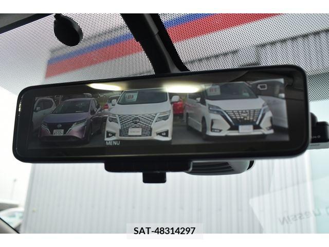 Nissan SERENA 2018-08 324976-9