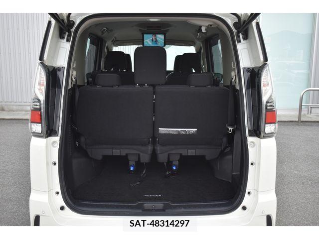 Nissan SERENA 2018-08 324976-19