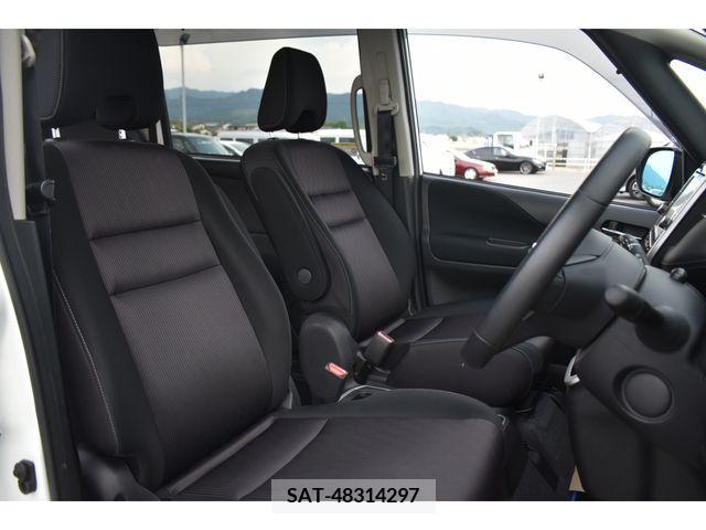 Nissan SERENA 2018-08 324976-16