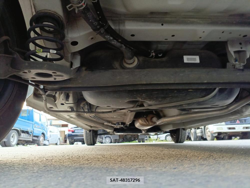 Suzuki ALTO 2017-04 258492-14