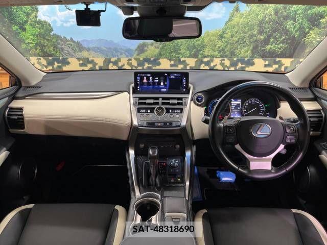 Lexus NX 2019-03 275672-1