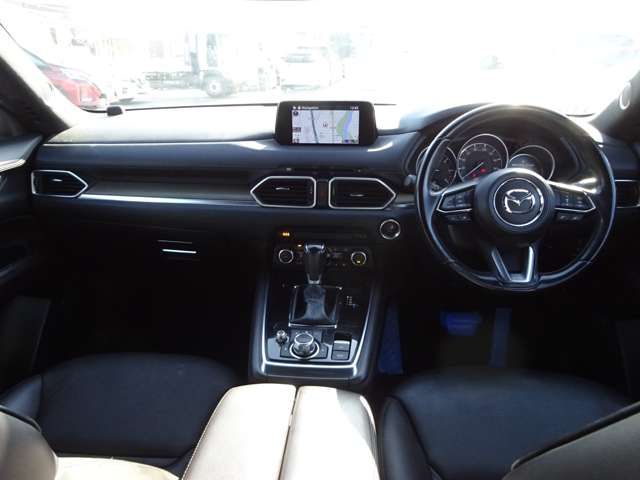 Mazda CX-8 2018-02 188662-1