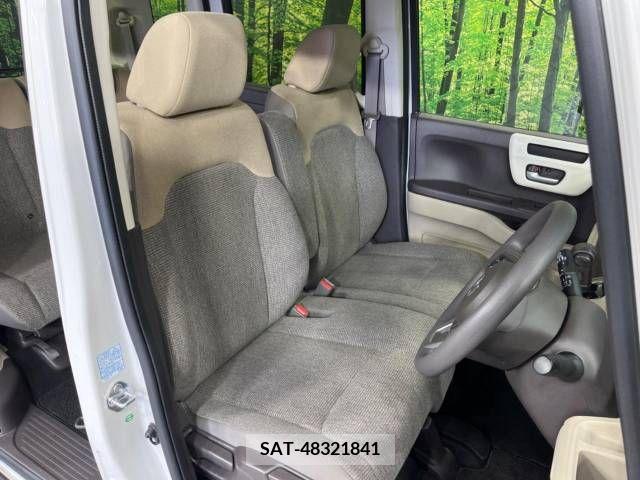 Honda N BOX 2019-02 217255-8