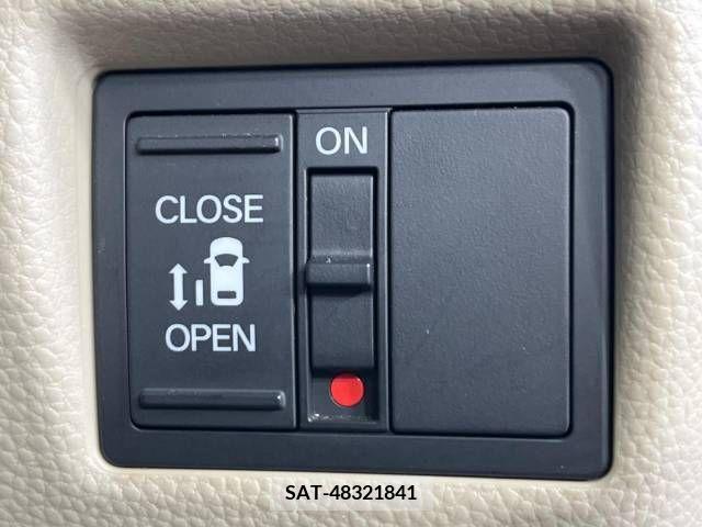 Honda N BOX 2019-02 217255-5