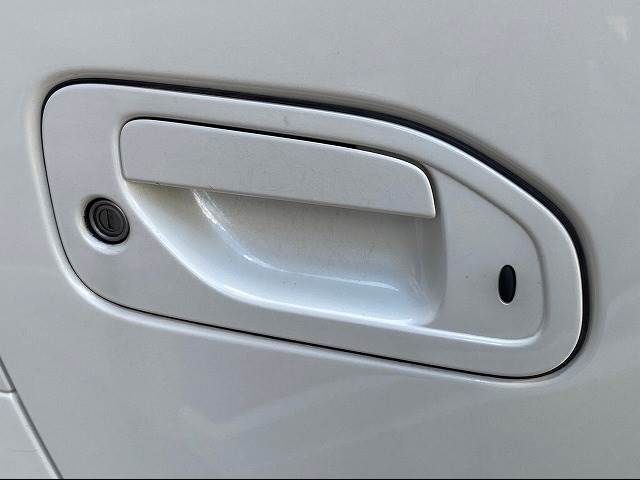 Nissan NV350 Caravan 2018-11 22681-10