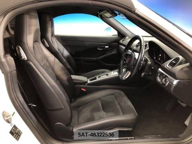 Porsche 718 Boxster 2018-01 320011-9