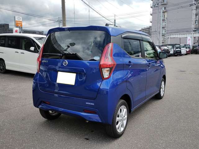 Nissan DAYZ 2021-12 10326-1