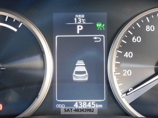 Lexus NX 2017-01 388369-25