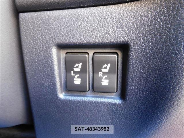Lexus NX 2017-01 388369-23