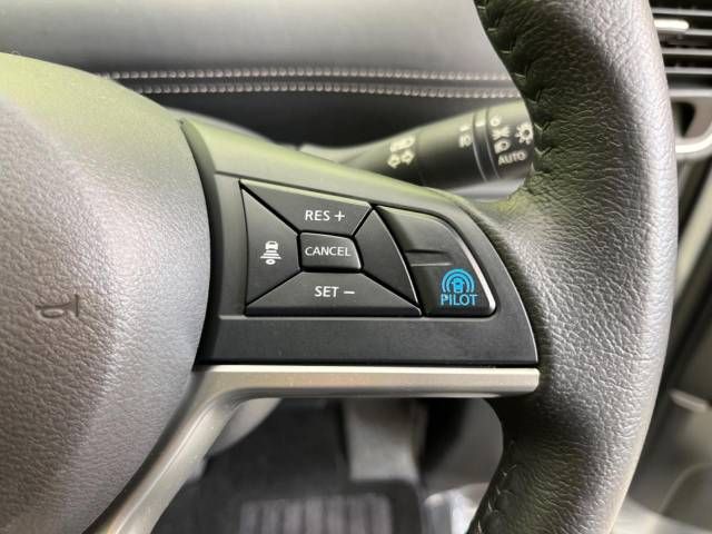Nissan SERENA 2018-03 189913-5