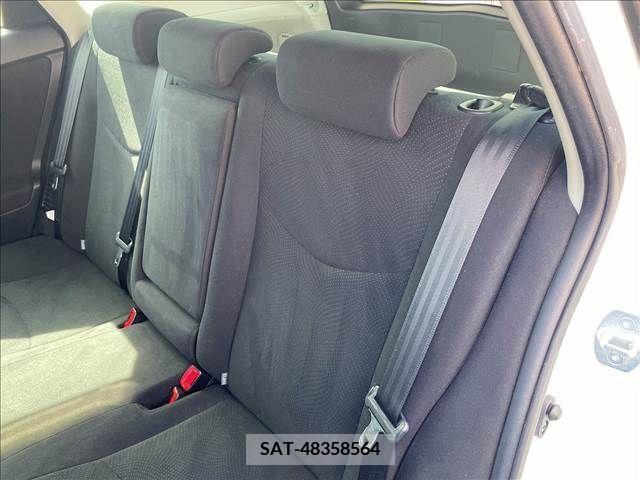 Toyota PRIUS 2015-10 328173-4