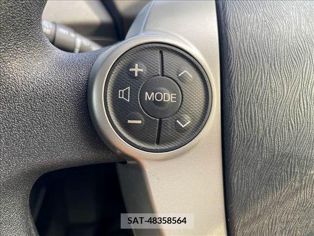 Toyota PRIUS 2015-10 328173-13