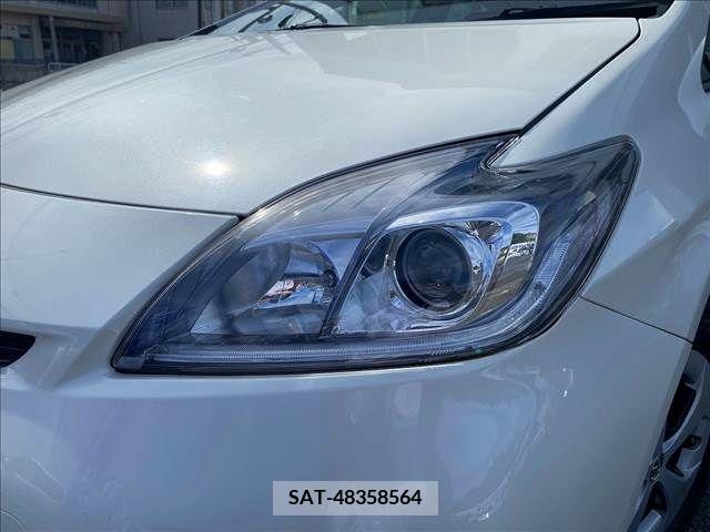 Toyota PRIUS 2015-10 328173-27