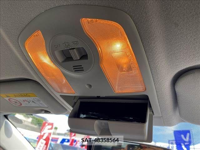 Toyota PRIUS 2015-10 328173-25