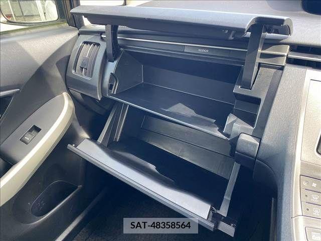 Toyota PRIUS 2015-10 328173-23