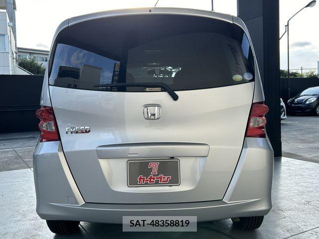 Honda FREED 2010-07 390997-5