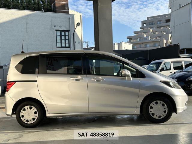 Honda FREED 2010-07 390997-3
