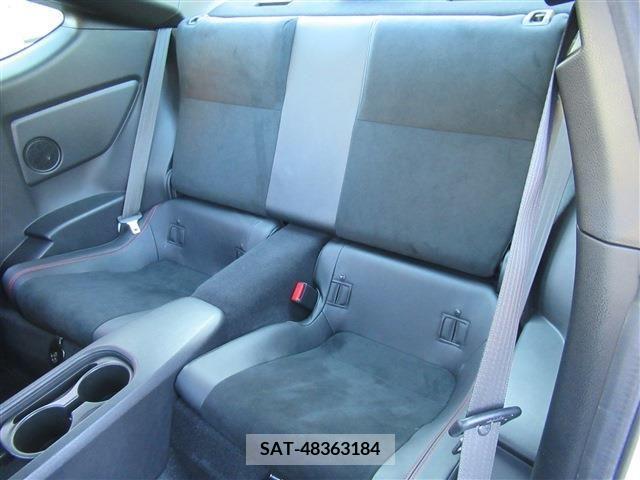 Subaru BRZ 2020-04 211341-13
