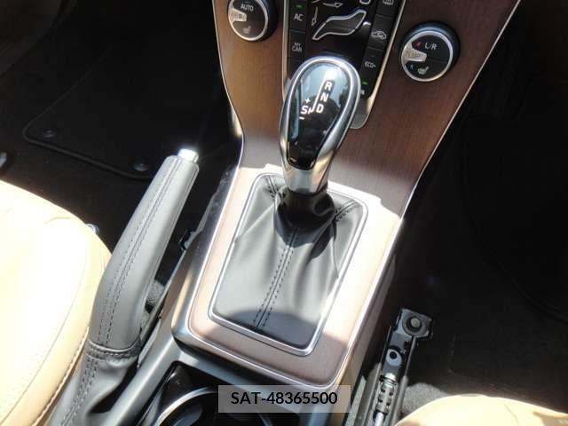 Volvo V40 2019-03 290577-13