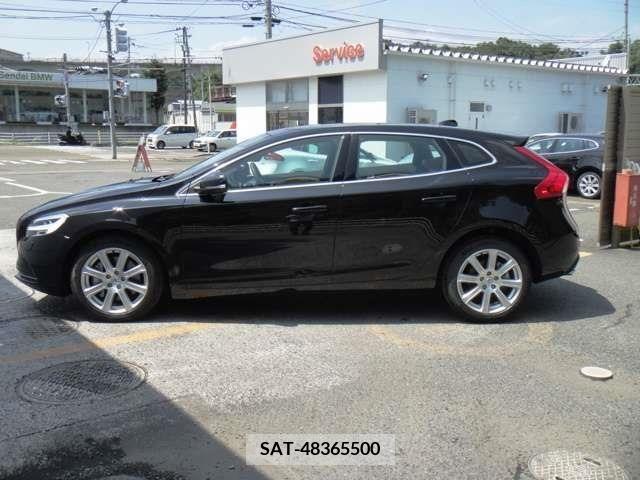 Volvo V40 2019-03 290577-3
