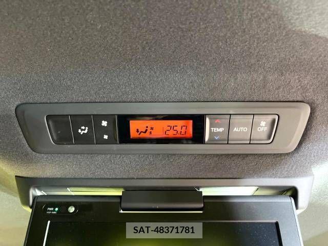 Toyota NOAH 2018-11 205409-5