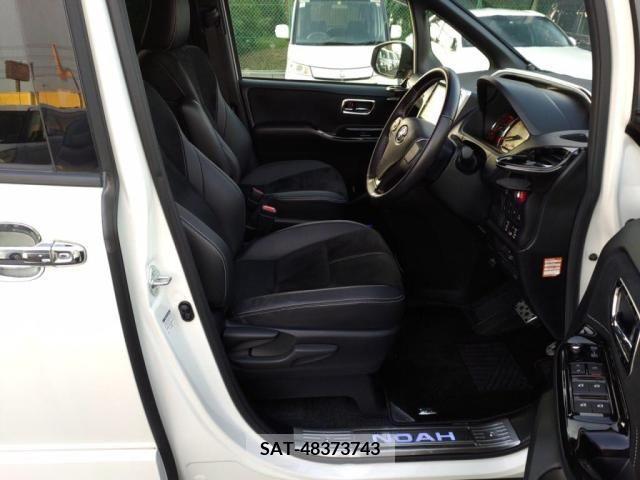 Toyota NOAH 2016-12 256056-8