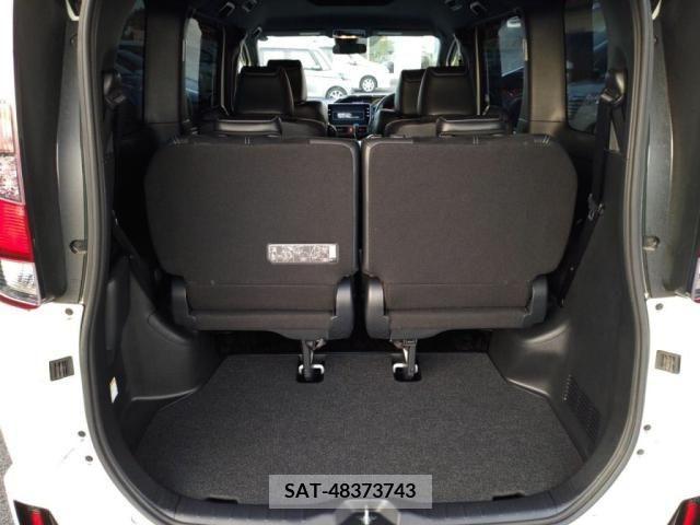 Toyota NOAH 2016-12 256056-12