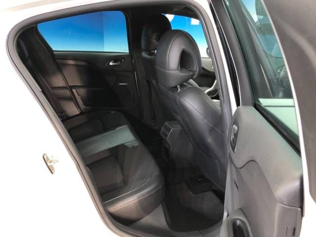 Citroen DS4 2015-06 180971-9