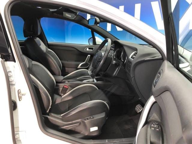Citroen DS4 2015-06 180971-8
