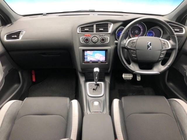 Citroen DS4 2015-06 180971-1
