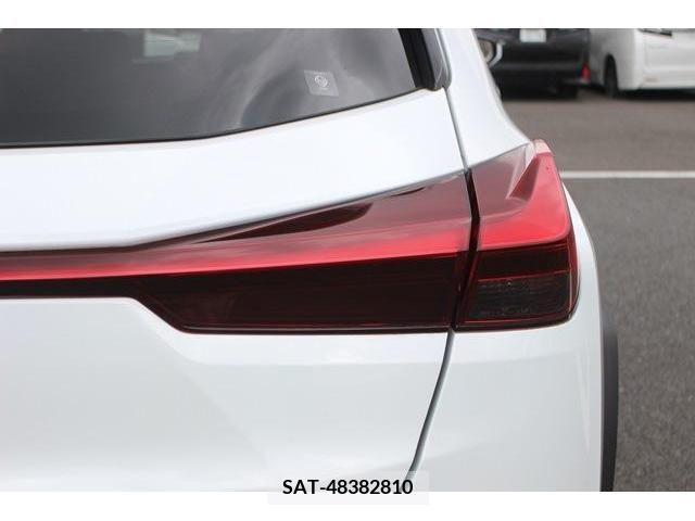 Lexus UX 2019-01 275905-13
