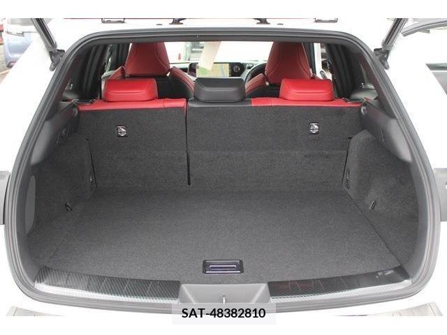 Lexus UX 2019-01 275905-17