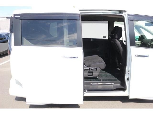 Nissan SERENA 2018-03 11705-10