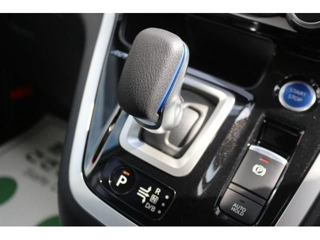 Nissan SERENA 2018-03 11705-16