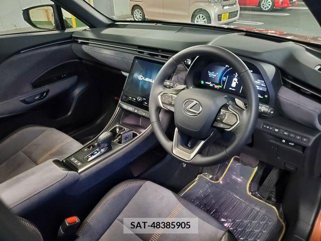 Lexus LBX 2024-05 311431-6