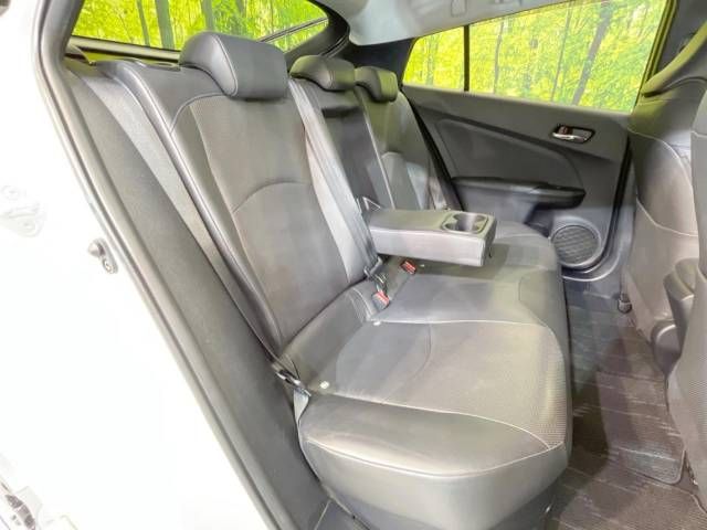 Toyota PRIUS 2016-10 19451-9