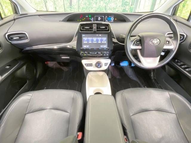 Toyota PRIUS 2016-10 19451-1
