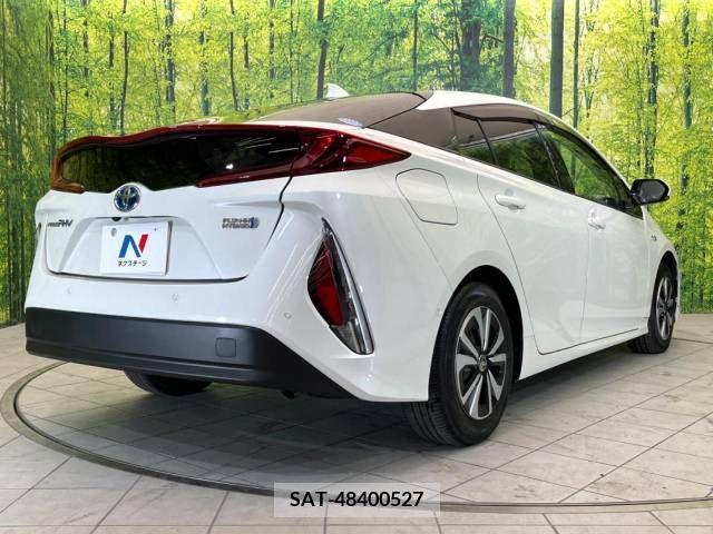 Toyota PRIUS PHV 2018-03 209621-17