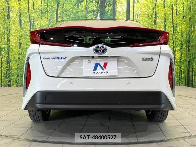 Toyota PRIUS PHV 2018-03 209621-15