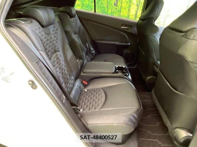Toyota PRIUS PHV 2018-03 209621-9