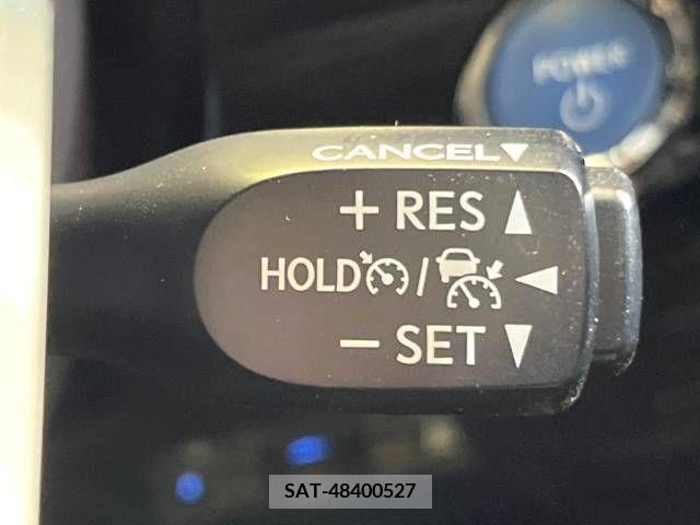 Toyota PRIUS PHV 2018-03 209621-6