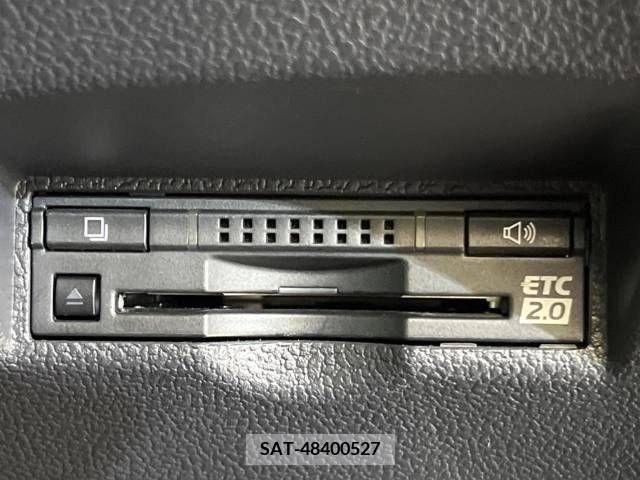 Toyota PRIUS PHV 2018-03 209621-4