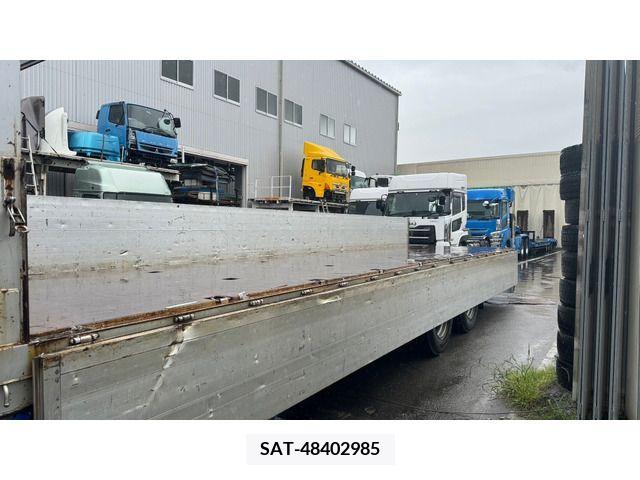 Nissan QUON 2014-06 388633-9
