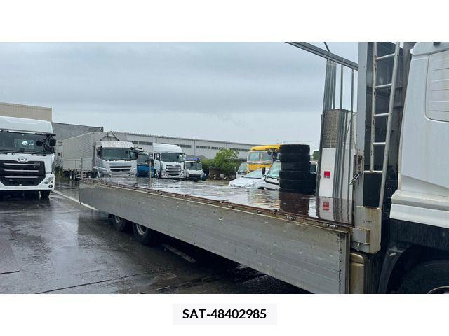 Nissan QUON 2014-06 388633-14