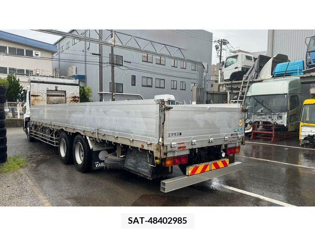Nissan QUON 2014-06 388633-3