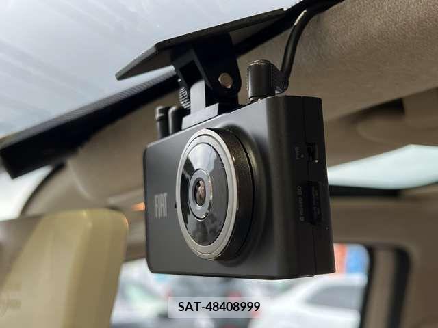 Fiat 500 2022-09 297660-13